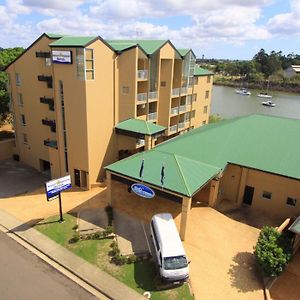 Burnett Riverside Hotel